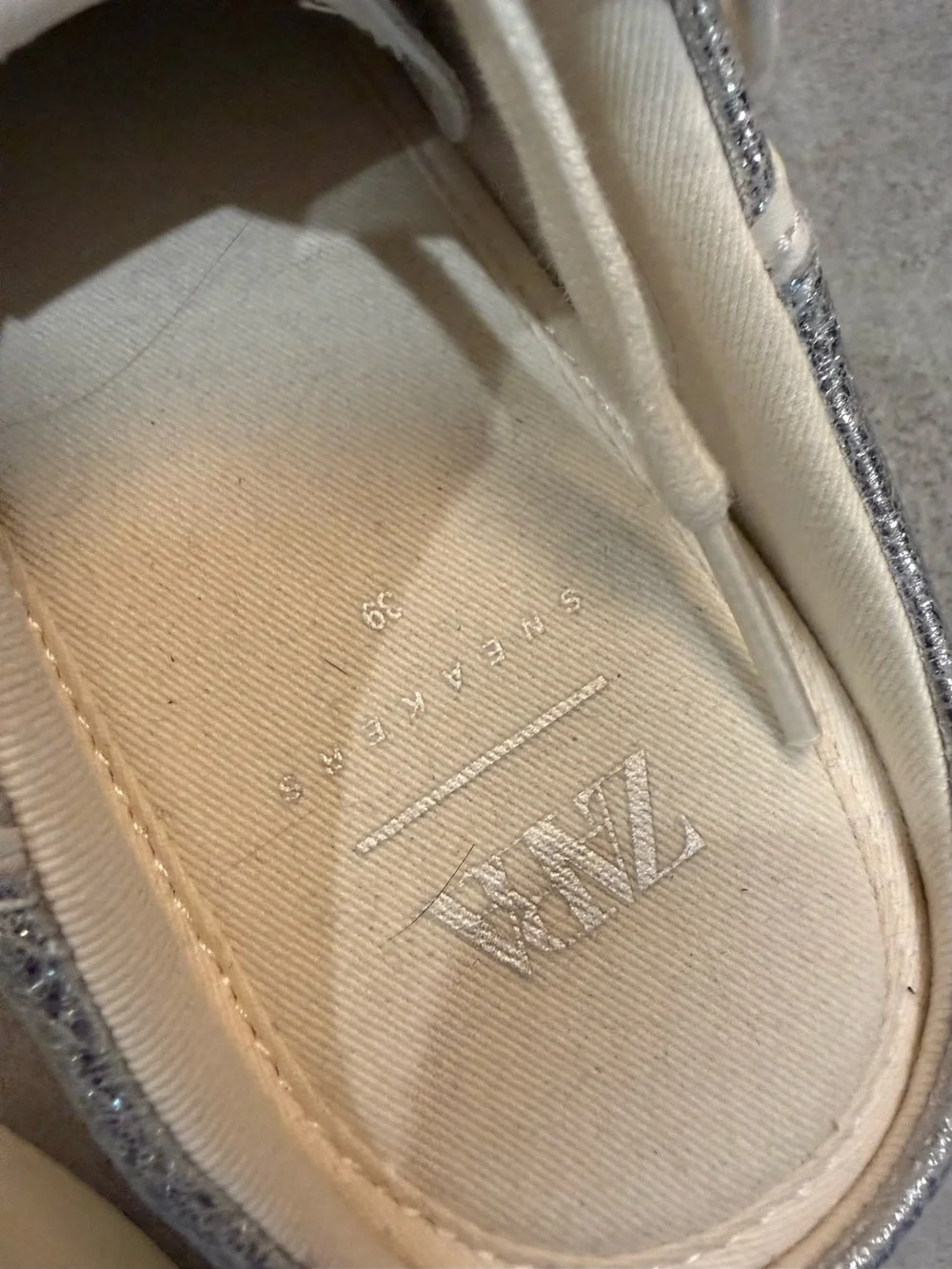 Zara Metallic Silver Low-Top Sneakers with Cream Laces